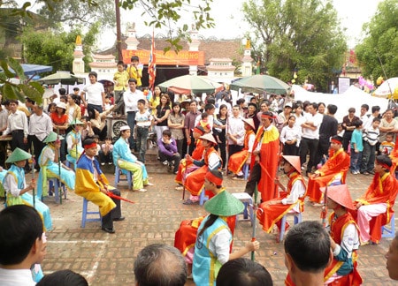 Trống hội cờ đã gióng lên ảnh 1