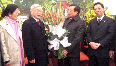 Tổng Bí thư, Chủ tịch Quốc hội Nguyễn Phú Trọng thăm và chúc Tết Thành phố Hà Nội Nguồn: vov.vn