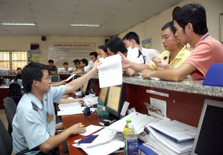 Hải quan cam kết phục vụ chuyên nghiệp, minh bạch và hiệu quả ảnh 1