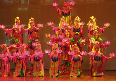 Múa Hoa đăng