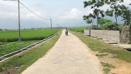 Thị xã Nghĩa Lộ phát triển đường giao thông nông thôn ảnh 1