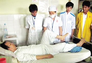 Chăm sóc bệnh nhân tại Bệnh viện Việt Nam - Thụy Điển Uông Bí
