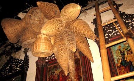 Một số đạo cụ dùng trong phim lịch sử