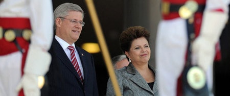Thủ tướng Canada Stephen Harper và Tổng thống Brazil ngày 8.8 Nguồn: huffingtonpost.ca