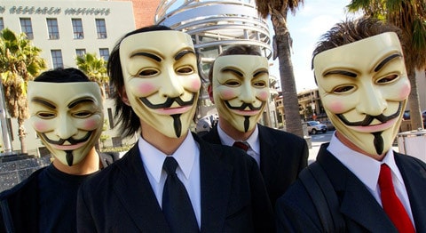 Người biểu tình mang mặt nạ Guy Fawkes