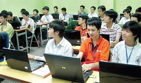 Nhiều trường Đại học tăng học phí tới 14 triệu đồng/năm Ảnh: Hoàng Hà