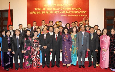 Một số hình ảnh về Tổng bí thư Nguyễn Phú Trọng và Đoàn Đại biểu cấp cao nước ta thăm chính thức Trung Quốc theo lời mời của Tổng bí thư, Chủ tịch Nước Cộng hòa Nhân dân Trung Hoa Hồ Cẩm Đào <br>(từ ngày 11 - 15.10.2011) ảnh 9