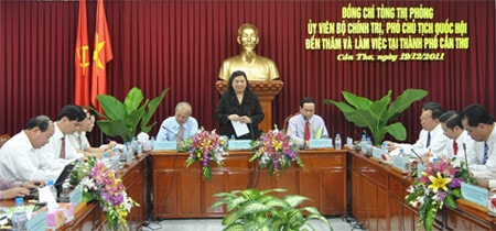 Phó chủ tịch QH Tòng Thị Phóng làm việc với Lãnh đạo và cán bộ chủ chốt TP Cần Thơ