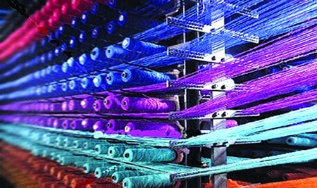 Xuất khẩu dệt may đang <i>lấy ngắn nuôi dài</i> ảnh 1