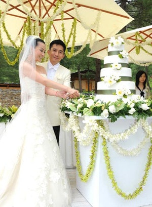 Trong đám cưới Lưu Gia Linh và Lương Triều Vỹ