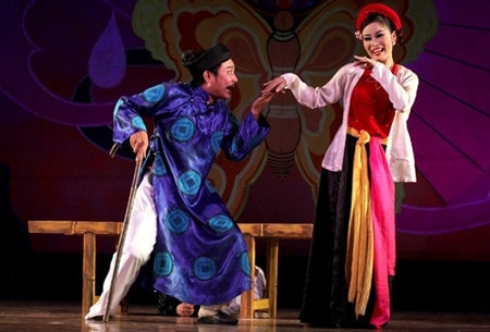 Cảnh trong vở Thị Hến