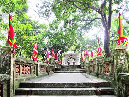 Lăng Kinh Dương Vương Ảnh: Sơn Phong