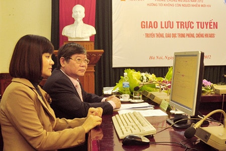 Giao lưu trực tuyến về truyền thông, giáo dục trong phòng, chống HIV/AIDS ảnh 11