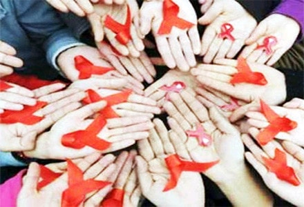Giao lưu trực tuyến về truyền thông, giáo dục trong phòng, chống HIV/AIDS ảnh 9