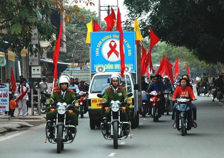 Giao lưu trực tuyến về truyền thông, giáo dục trong phòng, chống HIV/AIDS ảnh 8