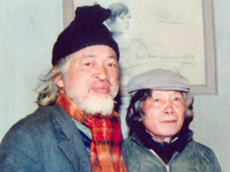 Nhà thơ Hoàng Trung Thông và họa sĩ Nguyễn Tư Nghiêm, 1988