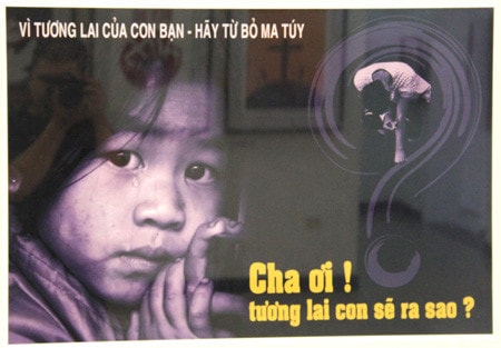 Tác phẩm “Vì tương lai con bạn, hãy từ bỏ ma túy”