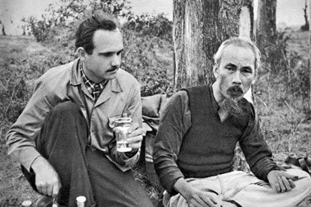 Franz Faber và Chủ tịch Hồ Chí Minh năm 1954