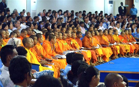 Các nhà sư ở phiên tòa xử lãnh đạo Khmer Đỏ, 2011