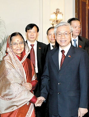 Tổng thống Ấn Độ Pratibha Patil đón tiếp Chủ tịch QH Nguyễn Phú Trọng năm 2010 Ảnh: Tư liệu ĐBND
