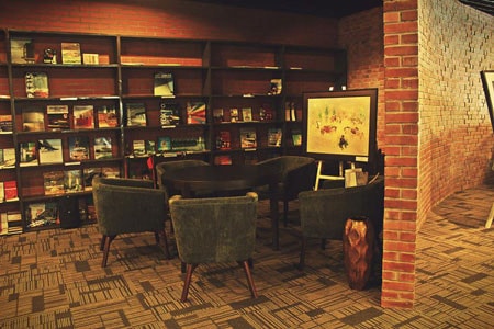Một góc đọc tại Heritage Space, Hà Nội