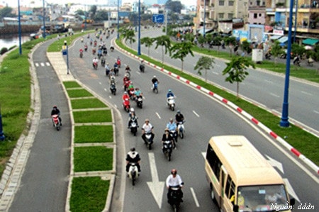 Giao lưu trực tuyến: Thực hiện pháp luật an toàn giao thông - Tăng cường quản lý hoạt động vận tải ảnh 10