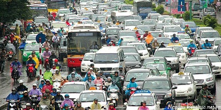 Giao lưu trực tuyến: Thực hiện pháp luật an toàn giao thông - Tăng cường quản lý hoạt động vận tải ảnh 2