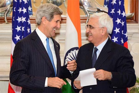 Ngoại trưởng Mỹ John Kerry và Bộ trưởng Ngoại giao Ấn Độ Salman Khurshid Nguồn: Voice of India
