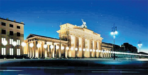 Đường biên ánh sáng tái hiện bức tường Berlin, thiết kế năm 2014