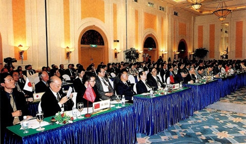Phiên họp toàn thể Đại hội đồng AIPO - 23. Hà Nội, ngày 9.9.2002