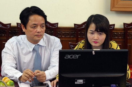 Giao lưu trực tuyến 