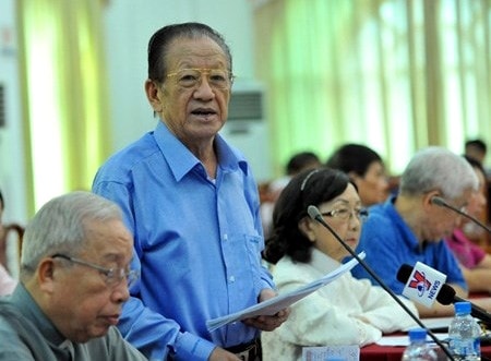 Ông Tráng A Pao phát biểu tại hội nghị của Ủy ban Trung ương MTTQ Việt Nam Ảnh: Hoàng Long