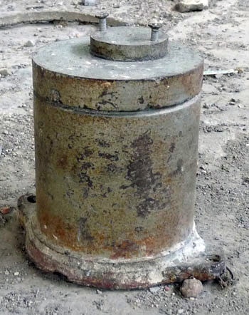 Thiết bị chứa nguồn Cs - 137