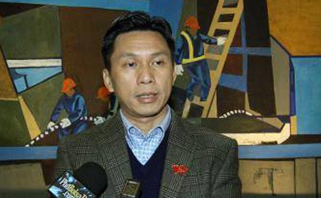 ĐBQH Nguyễn Việt Dũng