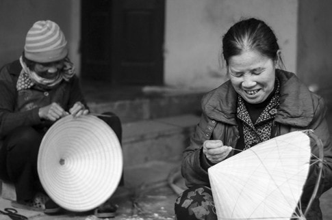 Nghề làm nón làng Chuông ảnh 2