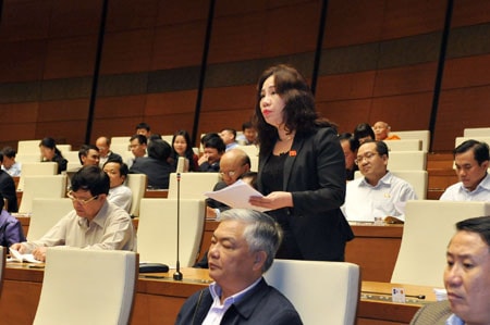 ĐBQH Trần Thị Hiền (Hà Nam) Ảnh: Quang Khánh
