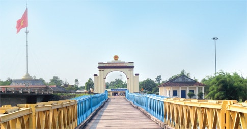 Cột cờ giới tuyến Hiền Lương, Quảng Trị Ảnh: Ngọc Phương