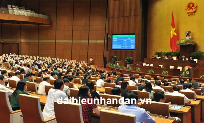 QH thảo luận tại Hội trường về quyết toán ngân sách Nhà nước năm 2014; biểu quyết thông qua dự thảo Nghị quyết về việc thành lập Đoàn giám sát chuyên đề. Ảnh: Quang Khánh