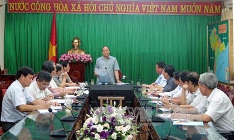 Thủ tướng Nguyễn Xuân Phúc: Nam Định cần tập trung toàn lực để khôi phục sản xuất sau bão ảnh 1