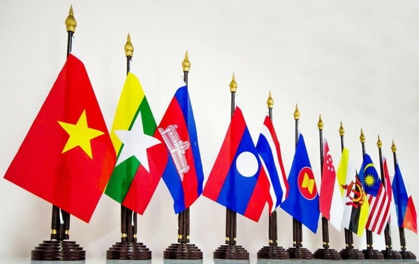 Cộng đồng ASEAN: Một năm khởi đầu và kỳ vọng phía trước ảnh 1