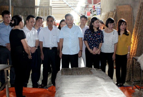 Đoàn giám sát đi kiểm tra thực tế tại cơ sở sản xuất miến dong