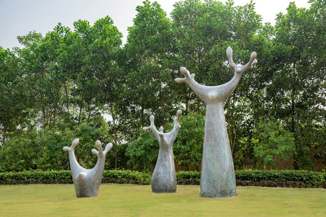 Tác phẩm Nụ của nhà điêu khắc Trần Văn An tại khu du lịch Flamingo Đại Lải, Vĩnh Phúc