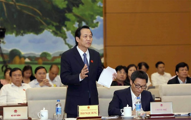 Bộ trưởng Đào Ngọc Dung trả lời chất vấn