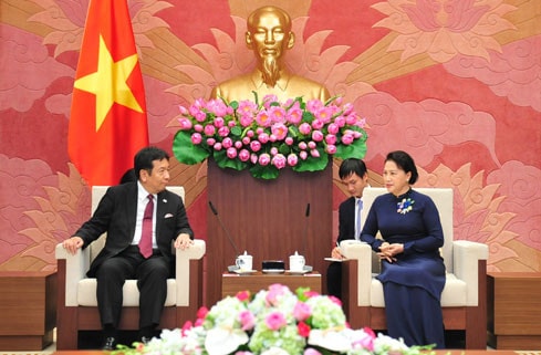 Chủ tịch QH Nguyễn Thị Kim Ngân tiếp Phó Tổng thư ký Thường trực Đảng Dân tiến Nhật Bản Edano Yukio