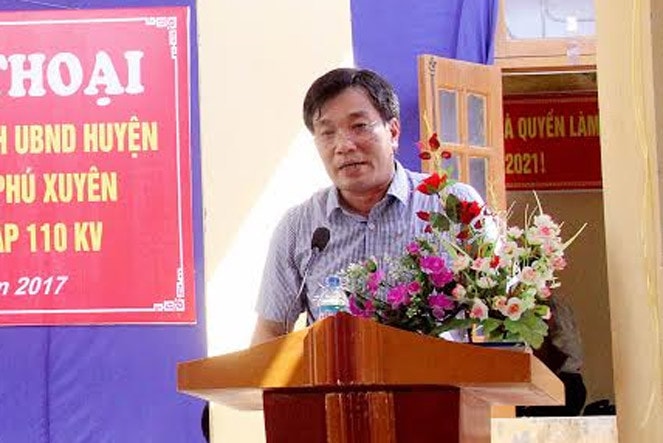Đại diện Sở Quy hoạch Kiến trúc TP Hà Nội phát biểu tại Hội nghị Thành ủy viên, Bí thư Huyện ủy, Chủ tịch HĐND huyện Phú Xuyên Phạm Hải Hoa phát biểu tại Hội nghị