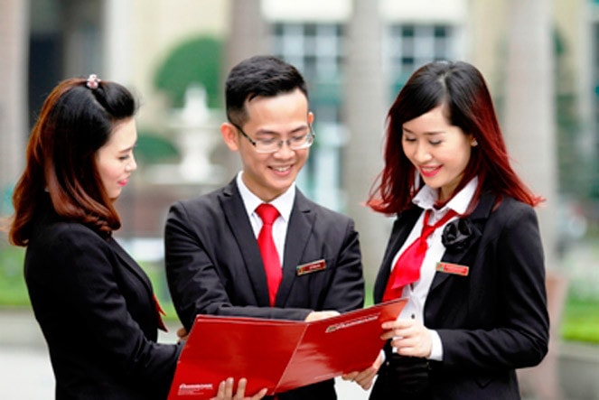 Các cán bộ tín dụng Agribank luôn đổi mới phong cách giao dịch Nguồn: Internet