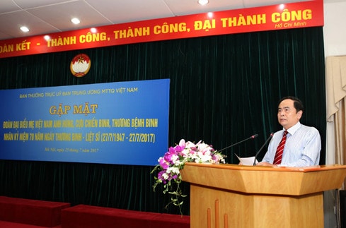 Ủy ban Trung ương MTTQ Việt Nam Trần Thanh Mẫn phát biểu tại buổi gặp mặt