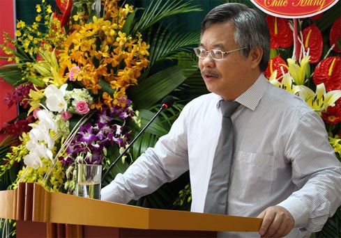 Tổng Cục trưởng Nguyễn Hồng Minh báo cáo quá trình hình thành và phát triển của Tổng cục Giáo dục nghề nghiệp