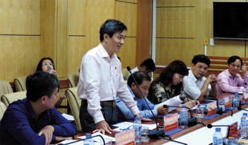 Đại biểu phát biểu tại buổi giám sát