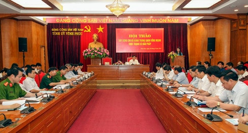 Bí thư Tỉnh ủy Hoàng Thị Thúy Lan phát biểu tại Hội thảo về công tác Đảng Ảnh: Trần Việt